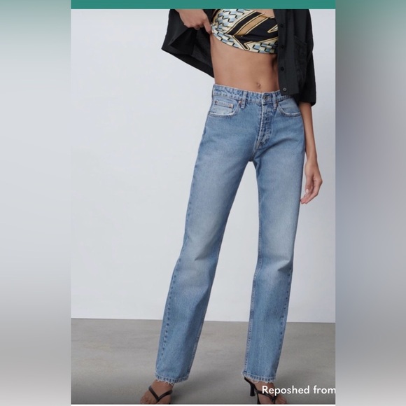 Zara Denim - NWT Zara Jeans Low Rise Straight Fit Leg , size 4